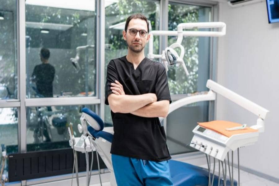 Dt. Mahmut Ekrem Mutluer Clinic